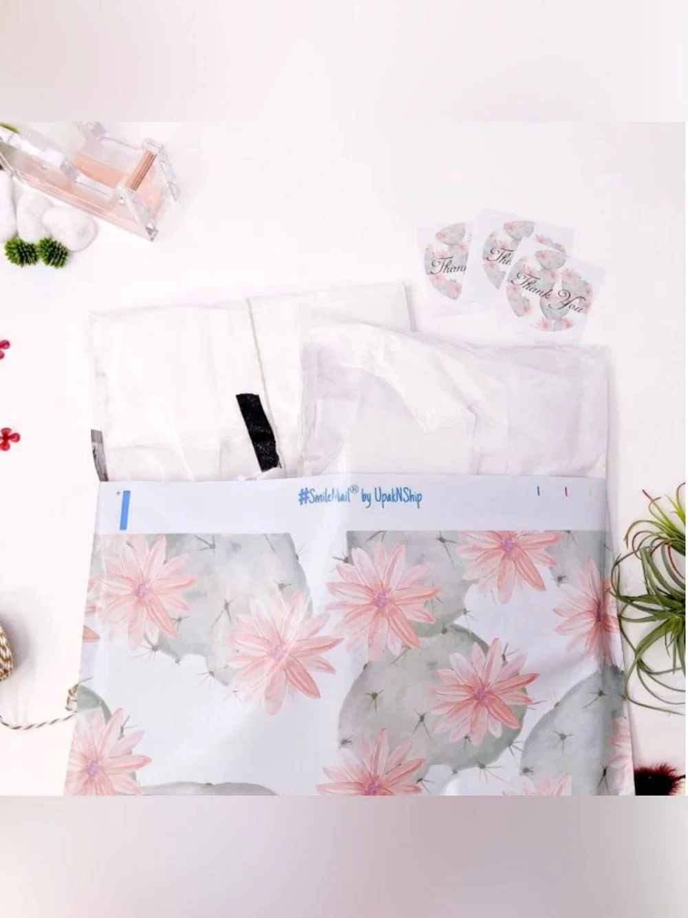 30 10” x 13” Flowering Cactus Blossom Poly Mailers